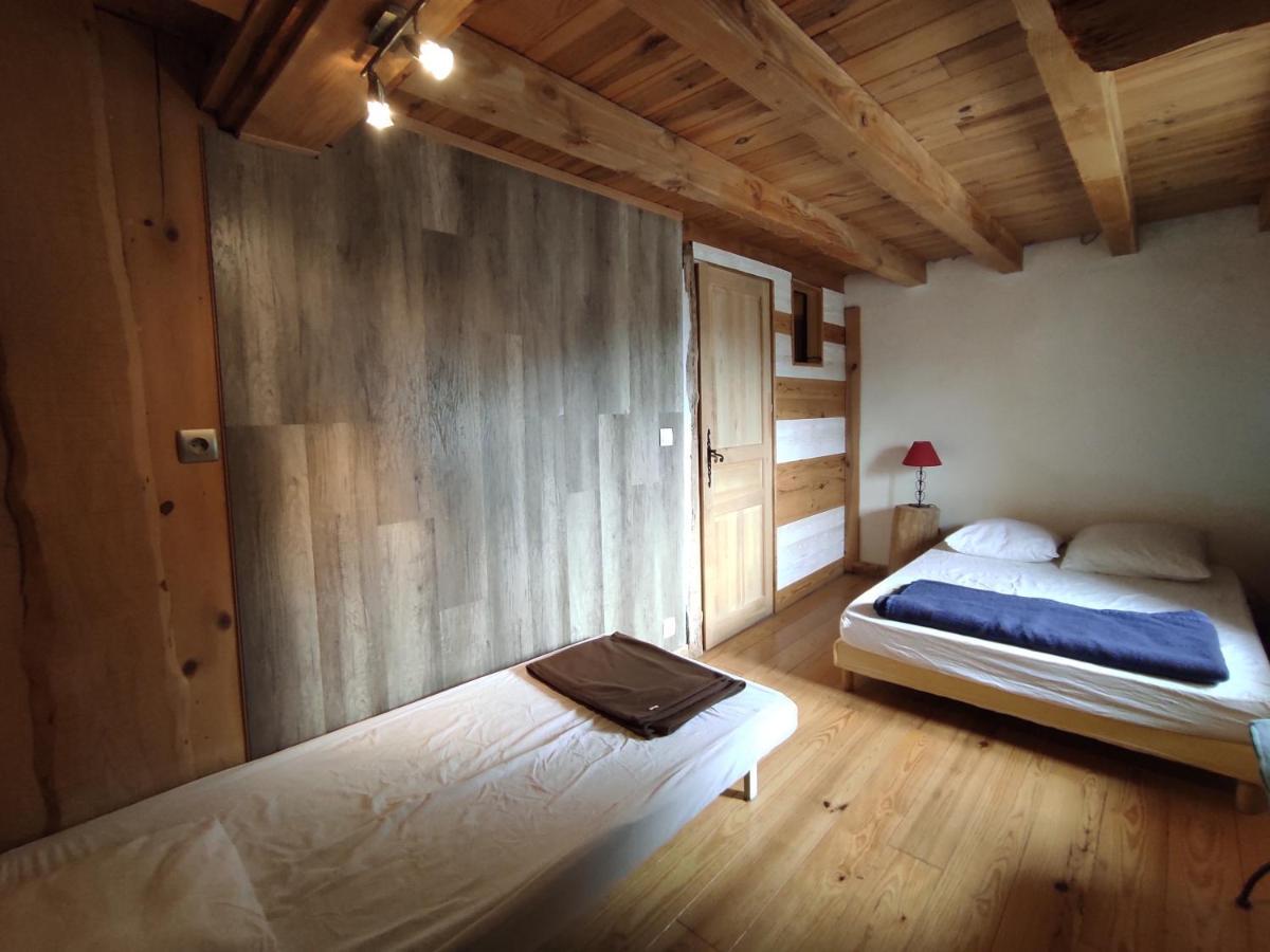 Le pré de la fontaine Bed and Breakfast Billiere Esterno foto