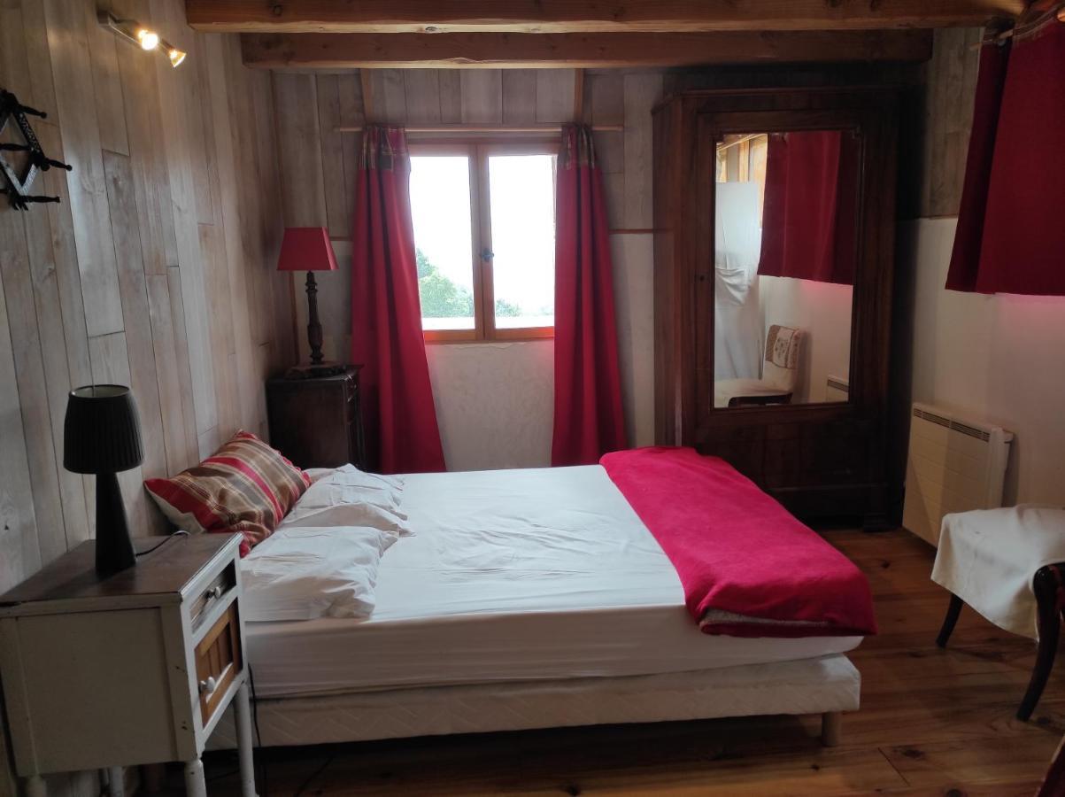Le pré de la fontaine Bed and Breakfast Billiere Esterno foto