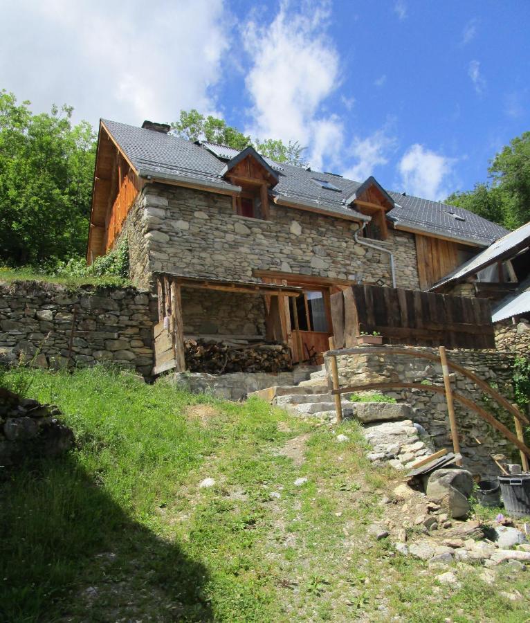 Le pré de la fontaine Bed and Breakfast Billiere Esterno foto
